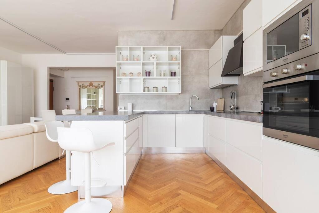 Bilocale Vista Sul Duomo Di Milano Apartment ภายนอก รูปภาพ