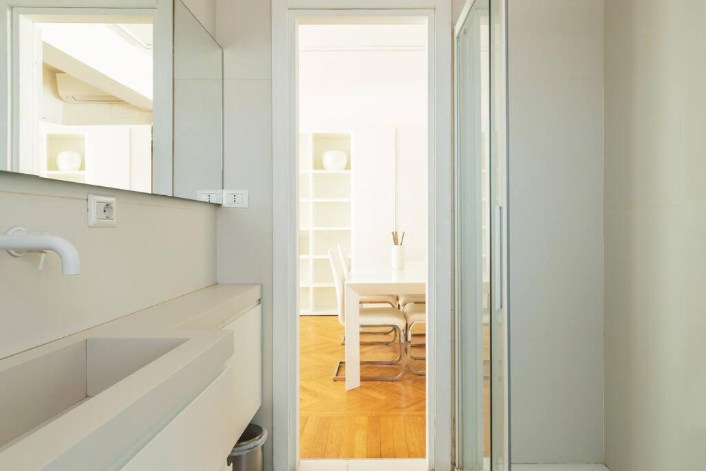 Bilocale Vista Sul Duomo Di Milano Apartment ภายนอก รูปภาพ