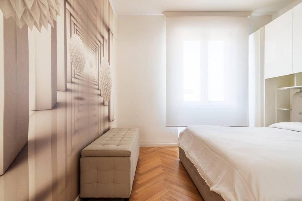 Bilocale Vista Sul Duomo Di Milano Apartment ภายนอก รูปภาพ